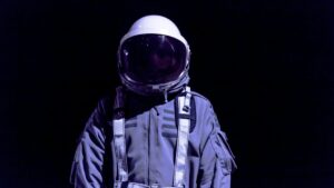 La estafa del astronauta: así cayó abuelita en Japón y perdió más de 6 mil 700 dólares