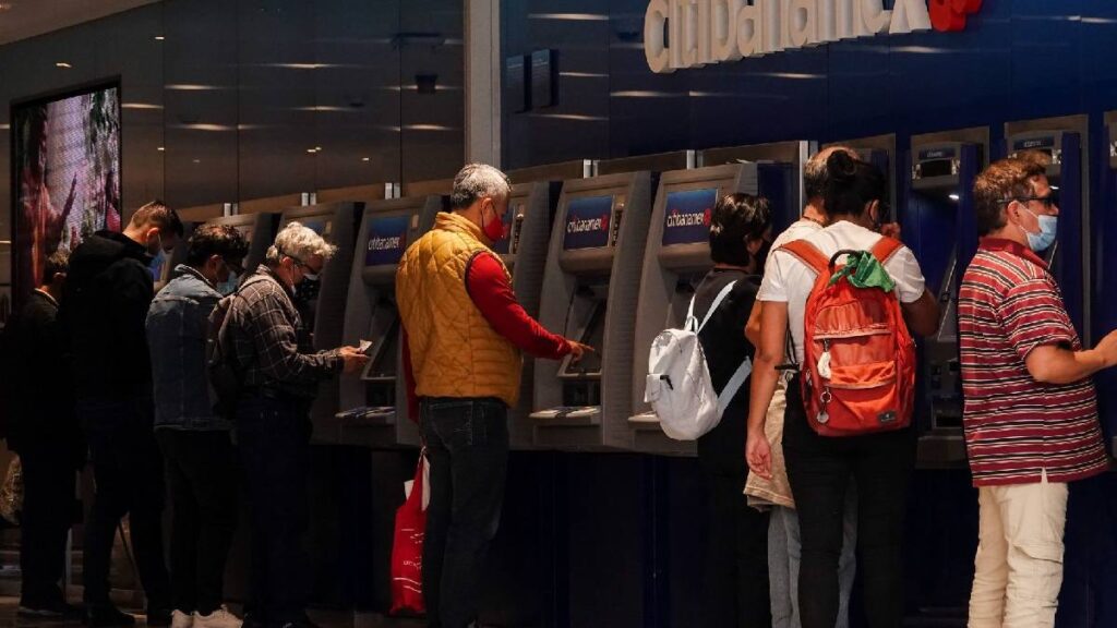 En octubre de 2025 entrará en vigor el Monto Transaccional del Usuario, nueva medida de la CNBV para prevenir fraudes bancarios.