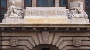Banxico recorta 25 puntos base su tasa de interés por segunda vez en 2025