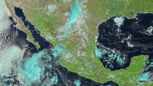 Mario se intensifica nuevamente a tormenta tropical frente a BCS