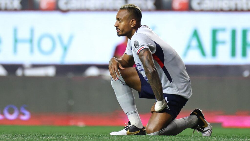 Cruz Azul pierde el invicto en el Apertura 2025