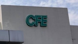Localizan helicóptero de CFE; hay dos personas fallecidas