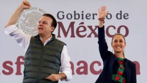 “Soy claudista, que no se les olvide”: Esteban Villegas, gobernador priista, muestra apoyo a Sheinbaum