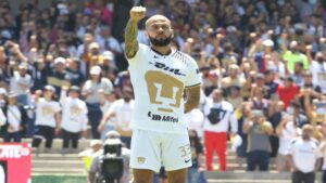 Dani Alves debe pagar a Pumas 2.25 mdd; TAS avala el monto por rescisión de contrato