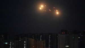 Polonia derriba “objetos hostiles” en su espacio aéreo durante ataque ruso a Ucrania