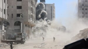 Ejército de Israel reporta que más de 250 mil palestinos huyeron de la Ciudad de Gaza