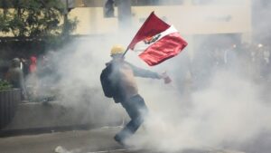 Embajada de México en Perú emite recomendaciones a connacionales ante protestas