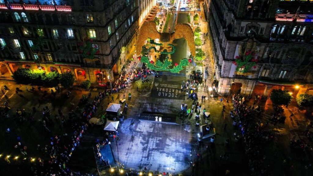 Encendido de alumbrado en Zócalo de CDMX, tendrá que esperar