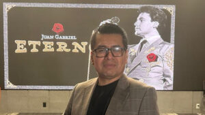 El “Eterno” Juan Gabriel revive con disco inédito de mariachi