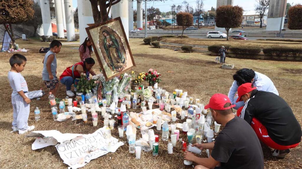 Memorial en honor a las víctimas de la explosión en Iztapalapa.