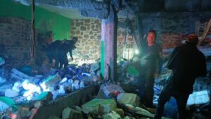 Explota casa por acumulación de pirotecnia en Puebla; hay 12 heridos