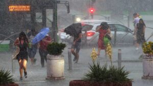 Qué hacer antes, durante y después de una lluvia intensa o inundación: guía práctica