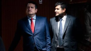 Desechan amparo de hijo de AMLO por duplicidad de demandas