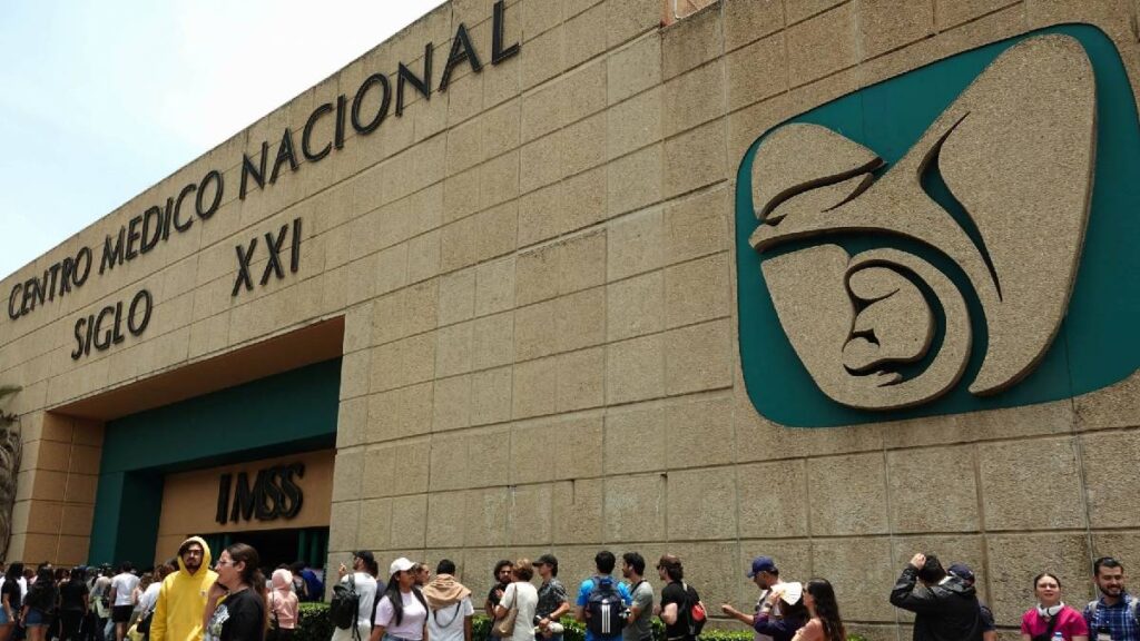 Jazlyn Azulet, de 2 años, sigue hospitalizada en terapia intensiva tras la explosión en Iztapalapa donde murió su abuela.