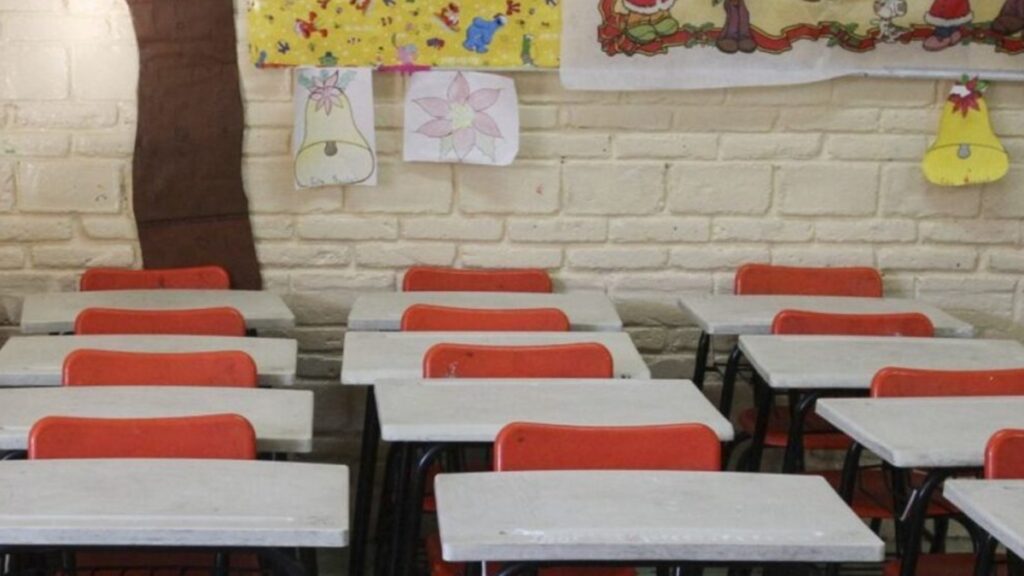 Depresión 13-E mantiene suspensión de clases en Guerrero para este viernes