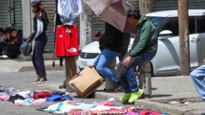 Informalidad laboral sube a 54.8 % en México; en 2024 fue de 54.3 %