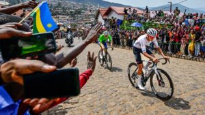 Isaac del Toro queda en el Top 10 del Mundial de Ruta de Ruanda 2025