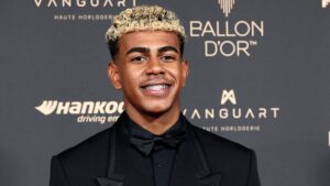 Balón de Oro 2025: Lamine Yamal y otros famosos presentes en la alfombra roja