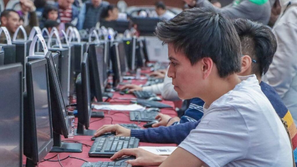 CDMX dejará de emitir licencias de conducir permanentes en 2025; el trámite estará disponible hasta diciembre de ese año.