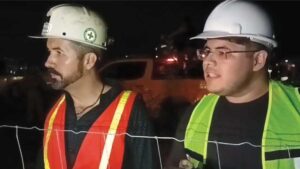 Rescatan a mineros atrapados en Sabinas; todos están fuera de peligro