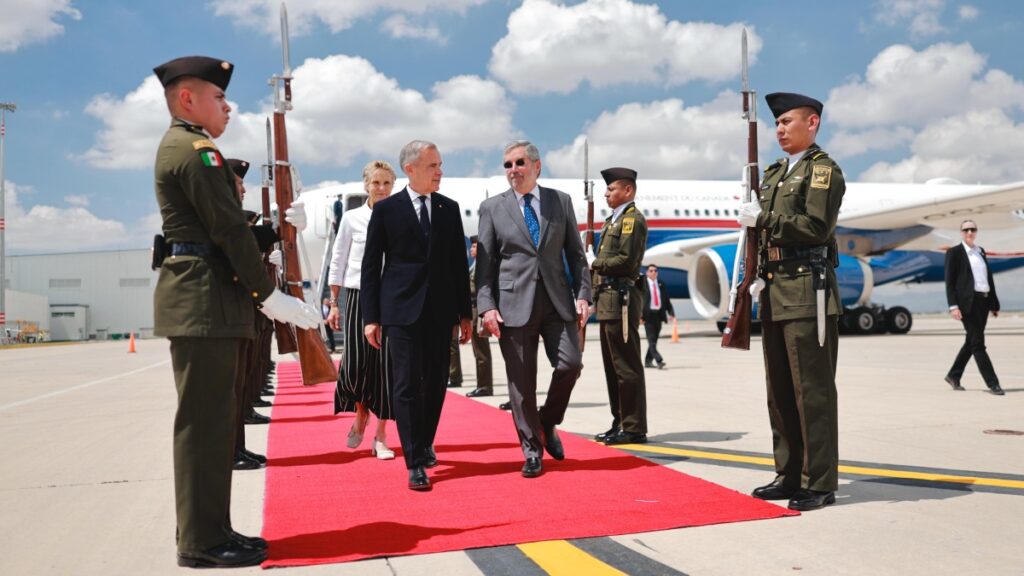 Mark Carney y Juan Ramón de la Fuente. Foto: Especial