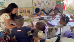 “Escuela sin fronteras”, niños migrantes inician ciclo escolar en Tapachula, Chiapas