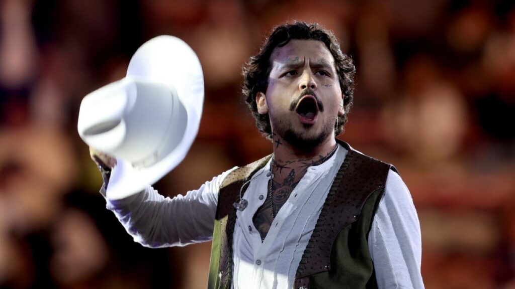 ¡No quieren a Christian Nodal! Feministas exigen cancelar su show del Grito en Morelia