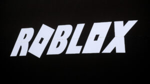 Los riesgos que corren tus hijos al jugar en Roblox: Maggie Hegyi da consejos a padres de familia