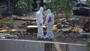 Asesinan y arrojan a 3 hombres al río Huacapa, en Chilpancingo