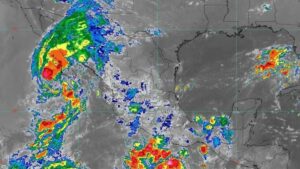 Semar activa Plan Marina y despliega más de 8 mil elementos por Lorena