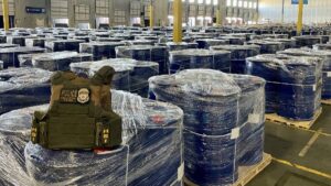 Presume Embajada de EE. UU. decomiso de 300 toneladas de químicos; iban para el Cártel de Sinaloa