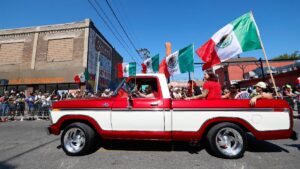 Trump endurece redadas y cancelan festejos patrios en cuatro ciudades de EE.UU.