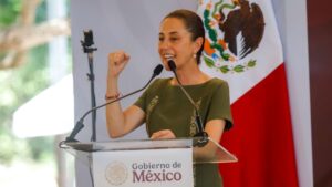 Octubre, mes de entrega de tarjetas a nuevas beneficiarias de Pensión Mujeres Bienestar: Sheinbaum