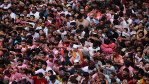 Estampida en mitin político en India deja al menos 36 muertos y más de 50 heridos