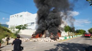 Palacio de Justicia de Iguala es atacado al cierre de protestas por los 43 desaparecidos