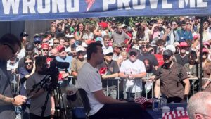 Detienen a sospechoso de asesinar al activista Charlie Kirk en EE. UU.