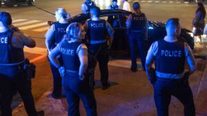 Redadas migratorias espantan a trabajadores y clientes de restaurantes en Texas