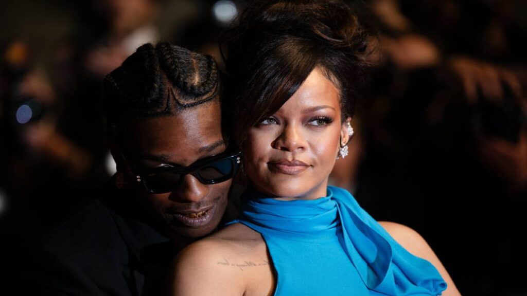 Rihanna muestra a su tercer bebé, producto de su relación con A$AP Rocky