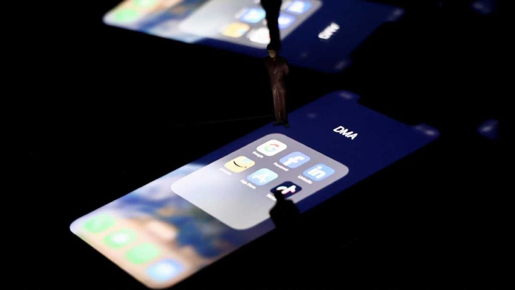 SAT podría bloquear plataformas digitales