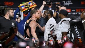 Saúl Álvarez vs. Terence Crawford: ¿perderá el “Canelo”? IA y casas de apuestas dicen quién ganará