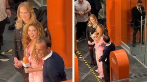 Shakira desata locura en plaza de la CDMX tras aparecer por sorpresa
