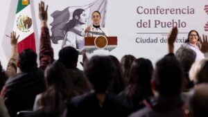 Sheinbaum: se evalúa con la ONU integrar especialistas al caso Ayotzinapa