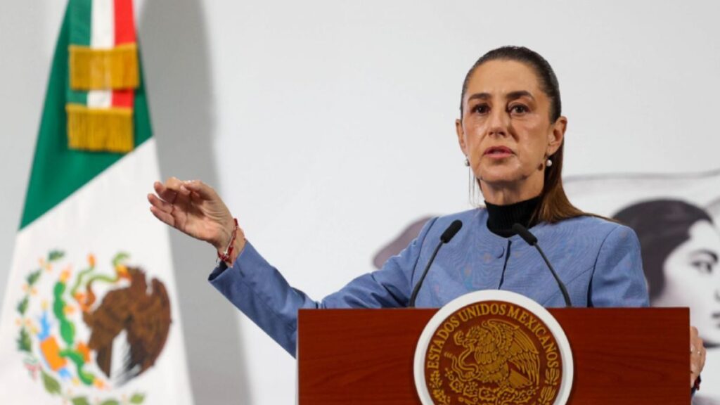 La presidenta Claudia Sheinbaum afirmó que México mantendrá una postura de neutralidad en el conflicto de Medio Oriente, al reconocer tanto al Estado palestino como al Estado de Israel. Durante su conferencia matutina, explicó que el canciller Juan Ramón de la Fuente representará al país en la Asamblea General de la ONU con un mensaje de paz y con el respaldo a la solución de dos Estados.