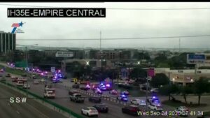 Francotirador ataca centro de ICE en Dallas: dos muertos y dos heridos