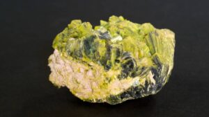 Niño mexicano tenía uranio en su colección de piedras: ¿qué es este elemento radioactivo y cómo podría dañar a la salud?