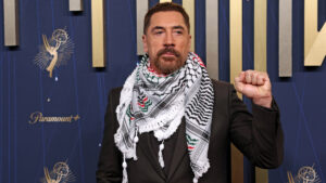 Javier Bardem denuncia “el genocidio en Gaza” en los Emmy 2025