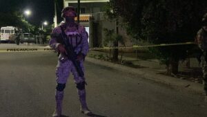 Asesinan a exagente de la FGE y hieren a su hijo de 8 años en Culiacán