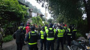 Mueren un padre y su hija tras deslizamiento de tierra en Estado de México