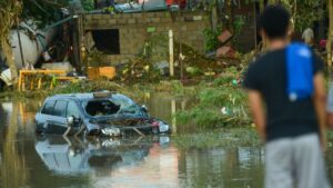Lluvias nocturnas inundan Ciudad Juárez: ¡evita estas vialidades!