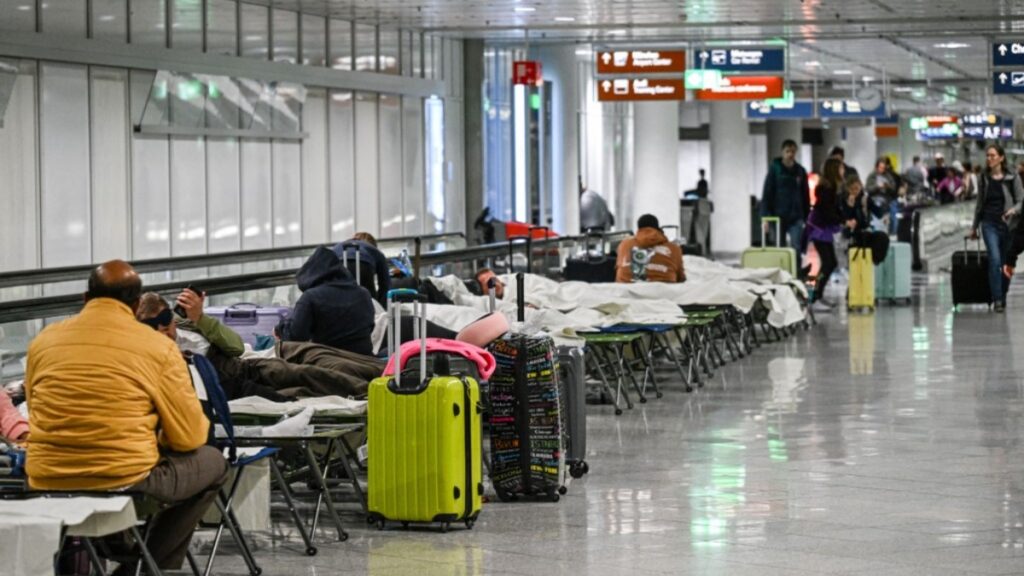 Aeropuerto de Múnich suspende operaciones por avistamiento de drones